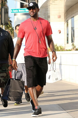 普夜色中与 普夜色中与